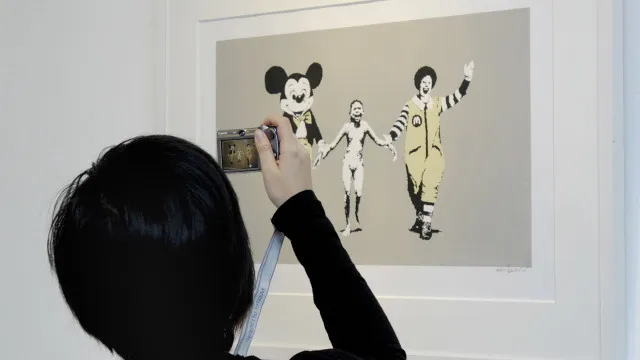 
                    Como nome real do grafiteiro Banksy pode enfim ter sido descoberto pela Reuters
                
