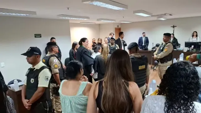 Erica Pereira da Silveira Vicente, de 42 anos,