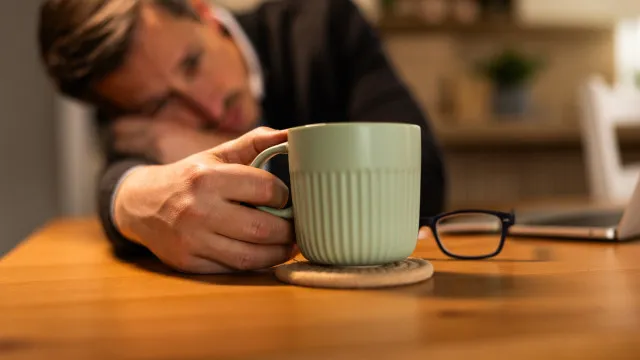 
                    Cansaço repentino pode ser sinal de alerta entenda o que está por trás
                
