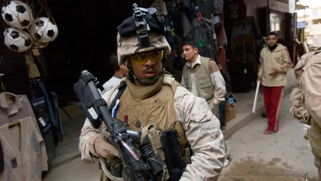 
                    Irã amplia ofensiva e diz ter atingido alvos em Israel e no Golfo
                