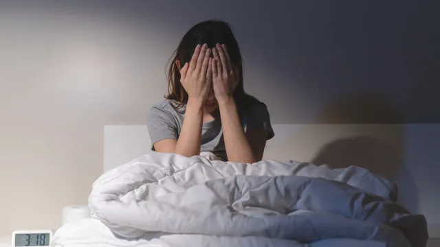 
                    Distúrbios do sono podem ser sinal precoce de demência; entenda
                