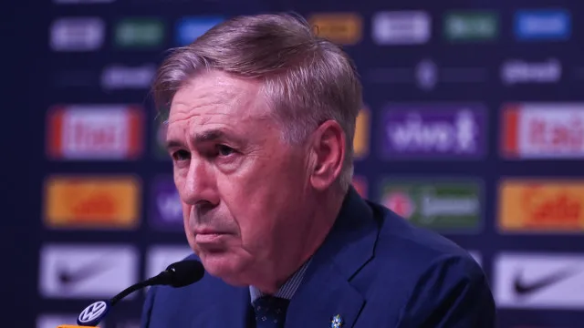 
                    Sem achar lateral, Ancelotti parte para nova opção de zagueiro improvisado
                