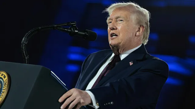 
                    Trump anuncia cessar-fogo de dez dias entre Líbano e Israel a partir desta quinta
                