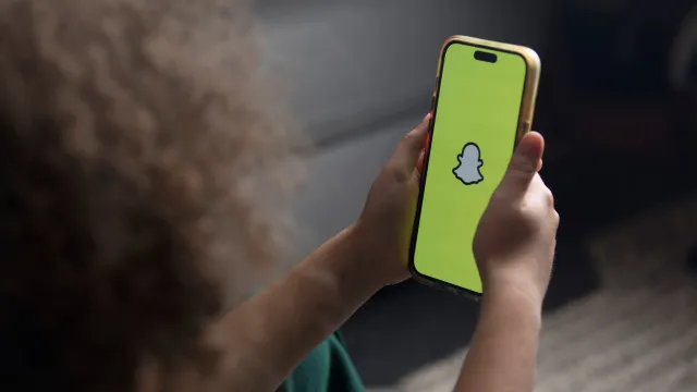 
                    Snapchat é investigado na Europa por aliciamento sexual de crianças
                