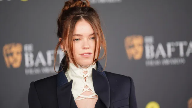
                    Estrela de 'Supergirl', Milly Alcock reage a críticas de Scorsese: 'Nem todo filme é para todos'
                
