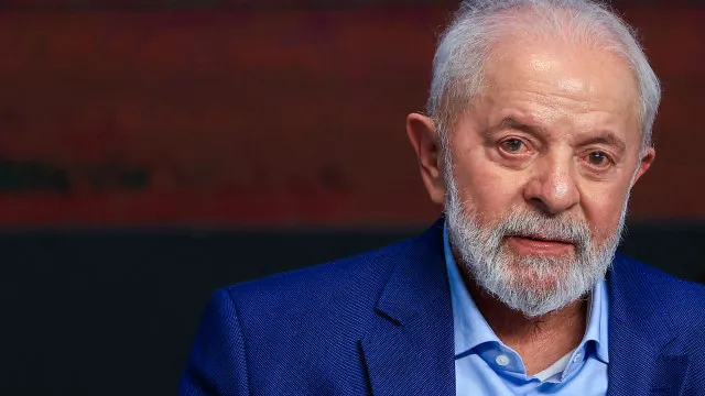 
                    Lula diz que enviará nesta semana ao Congresso projeto para reduzir escala 6x1
                