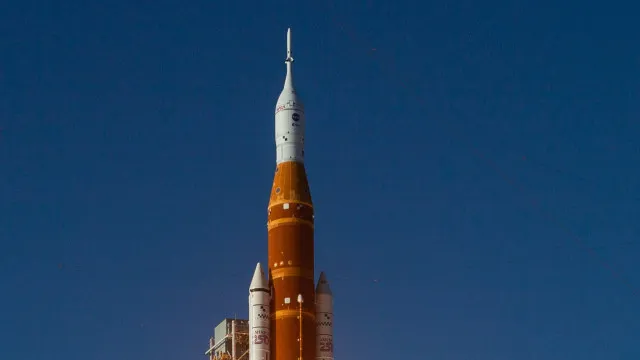 
                    Banheiro da Artemis II dá problema novamente e tripulação precisa usar sacos de coleta de urina
                