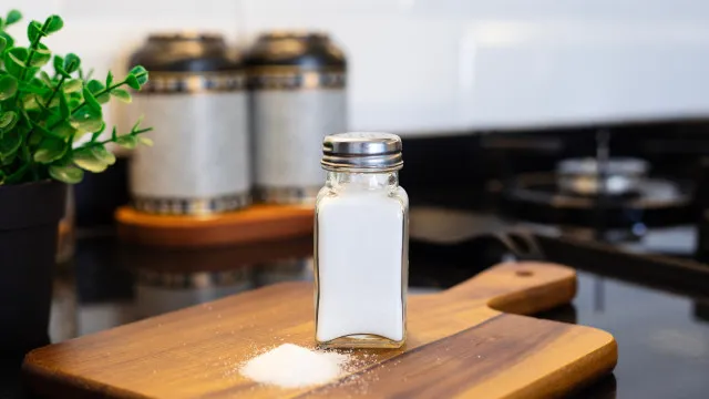 
                    Oito itens da cozinha que acumulam mais germes do que um banheiro
                