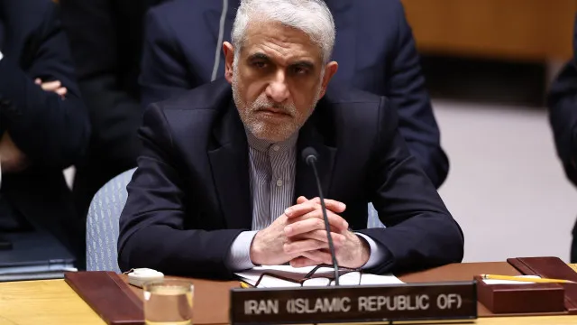 
                    Irã reage a ameaça de Trump e fala em 'incitação ao genocídio'
                