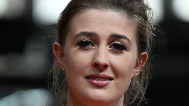 
                    Filha de Michael Schumacher revela como superou acidente do pai
                