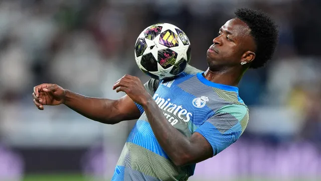 
                    Ex-jogador do Real Madrid dispara contra Vini Jr: “É horrível… irrita”
                