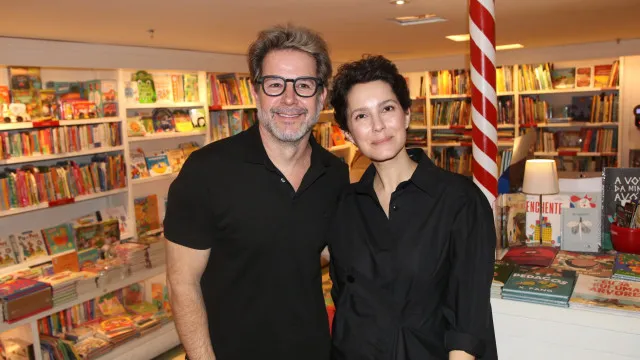 
                    Famosos que mais namoraram outros famosos: Quem ganha?
                