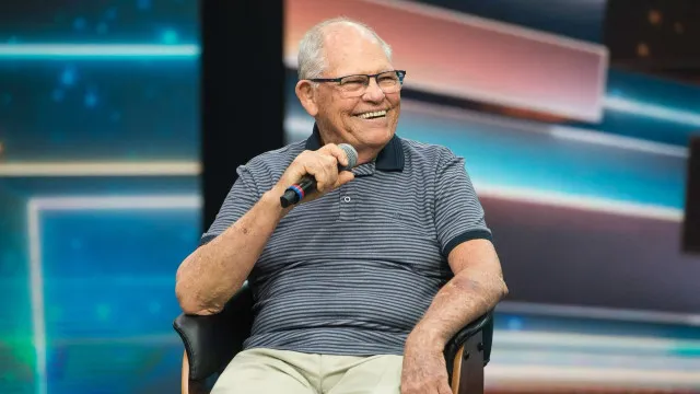 
                    Morre Silvio Matos, ator e dublador que virou fenômeno na internet
                