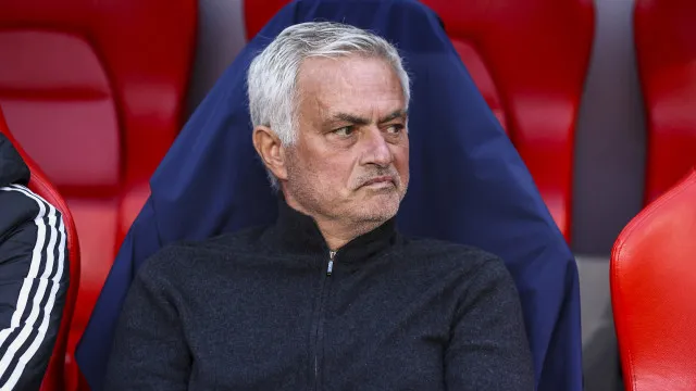 
                    Mourinho quebra o silêncio: 
