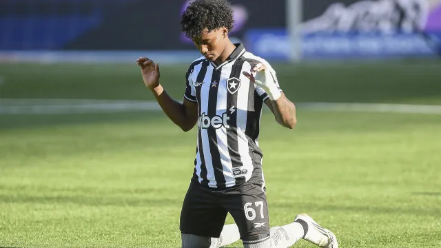 
                    Botafogo reencontra o Racing-ARG, algoz na final da Recopa, pela Sul-Americana
                