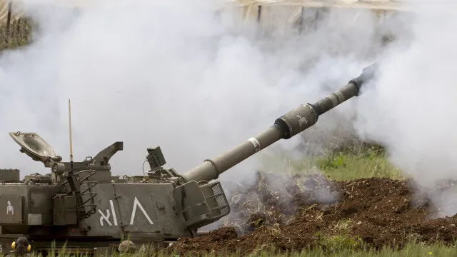 
                    Hezbollah propõe cessar-fogo de uma semana a Israel, diz TV
                