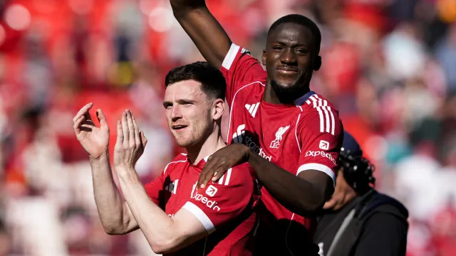 
                    Liverpool vence Crystal Palace em casa por 3 a 1 em jogo com gol polêmico
                