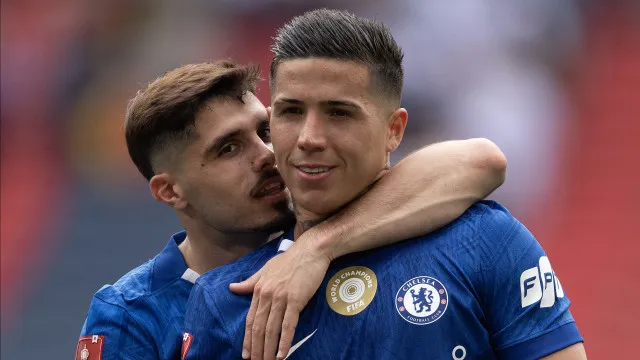 
                    Chelsea derrota o Leeds e enfrentará o Manchester City na decisão da Copa da Inglaterra
                