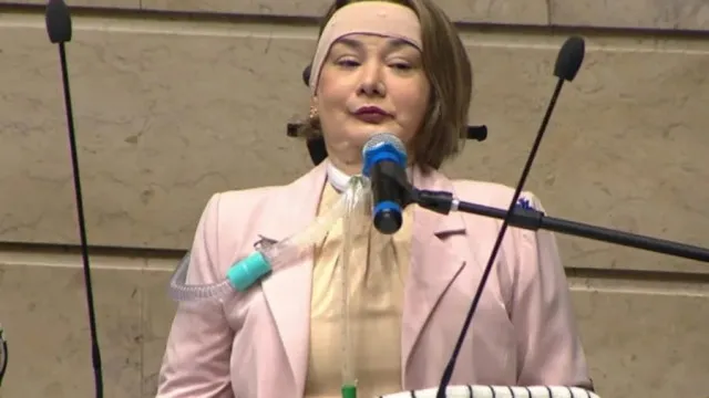 
                    Ex-vereadora Luciana Novaes morre aos 42 após protocolo cerebral
                