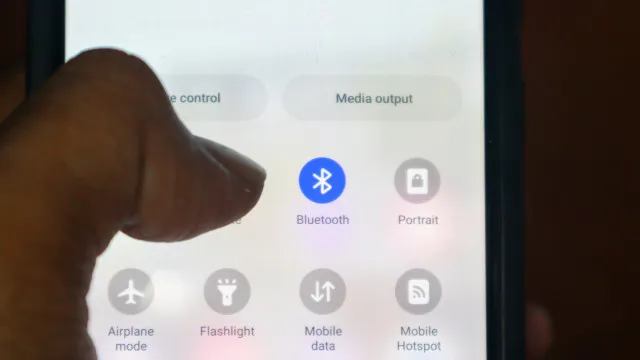 Celular com Bluetooth sempre ligado? Conheça os riscos