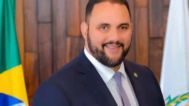 
                    PF prende deputado estadual do Rio e mira fraudes na Educação operadas pelo crime organizado
                