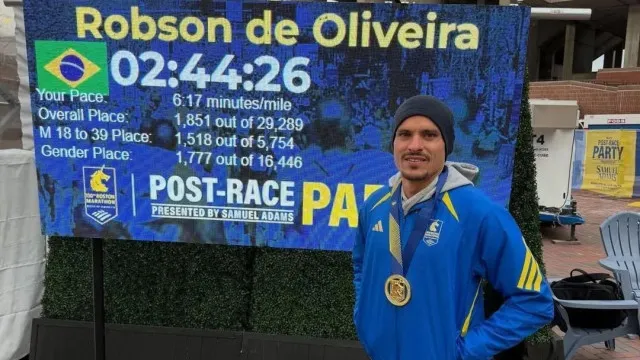 
                    Heroi improvável, paulista Robson de Oliveira equilibra exigências da maratona com jornada 'proletária'
                