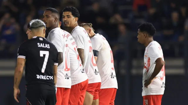
                    Red Bull Bragantino vai até a Bolívia sob pressão para seguir vivo na Copa Sul-Americana
                