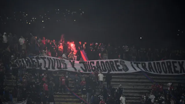 
                    Independiente Medellín jogará sem torcida após caos em jogo com Flamengo
                