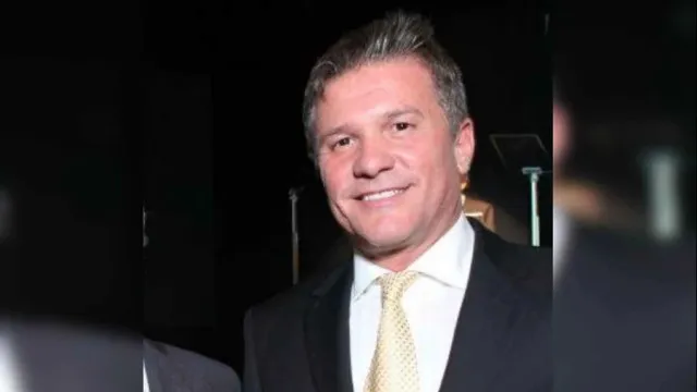 
                    Pai de Vorcaro escreve carta a Mendonça, critica prisão e nega crimes: 'não sou máfia'
                