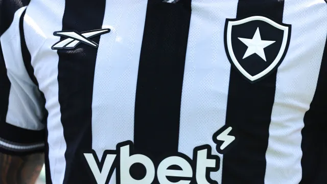 
                    Botafogo pede recuperação judicial para tentar fugir de punições da Fifa
                