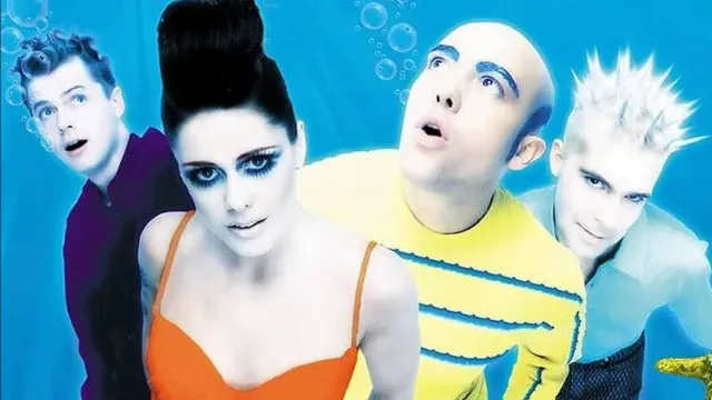 
                    Aqua, banda da música 'Barbie Girl', anuncia o fim do grupo após 30 anos
                
