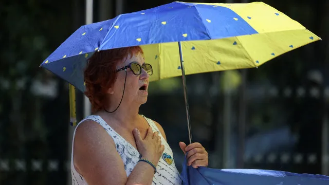 
                    Calor 'histórico' se estende à Europa: 
