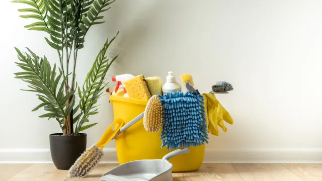 
                    4 tarefas de limpeza do dia a dia que fazem bem à saúde
                