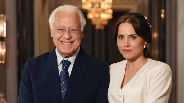 
                    Famosos que não acreditam em Deus e suas razões
                