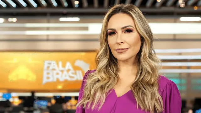 
                    Thalita Oliveira revela que enfrentou câncer de mama em silêncio após diagnóstico aos 30 anos
                