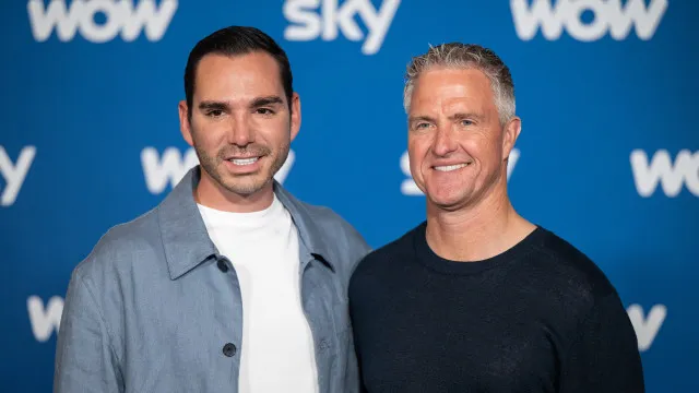 
                    Ralf Schumacher, ex-piloto de F1, se casa com empresário em Saint-Tropez
                