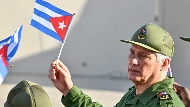 EUA ampliam sanções contra líder de Cuba e membros da família Castro