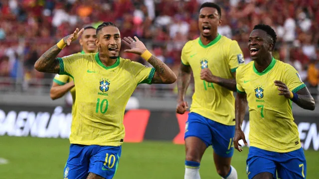 
                    É hoje! Brasil estreia na Copa contra o Marrocos; saiba tudo sobre o jogo
                