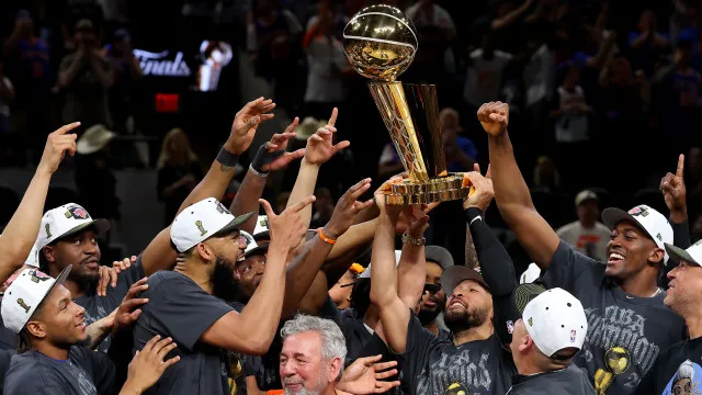 
                    New York Knicks é campeão da NBA, o primeiro título desde 1973
                