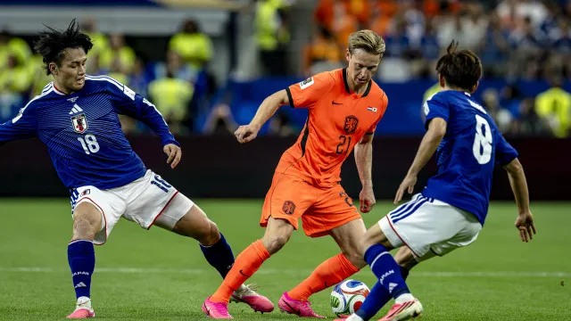 
                    Com etapa final animada, Japão e Holanda empatam pelo Grupo F da Copa
                