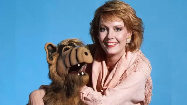
                    Estrela de 'Alf, O ETeimoso', atriz Anne Schedeen morre aos 77 anos
                