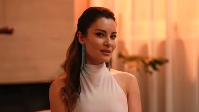 
                    Causa da morte de atriz turca de 35 anos foi infarto, diz laudo preliminar
                