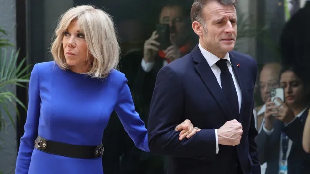 
                    Emmanuel e Brigitte Macron: Uma história de amor nada comum
                