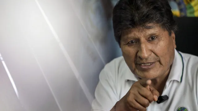 
                    Evo Morales alerta para risco de 