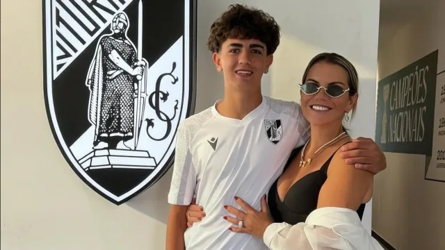 
                    Sobrinho de Cristiano Ronaldo sofre agressão em campo: 