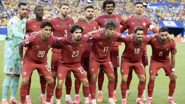
                    Portugal é arrasado após empate: 