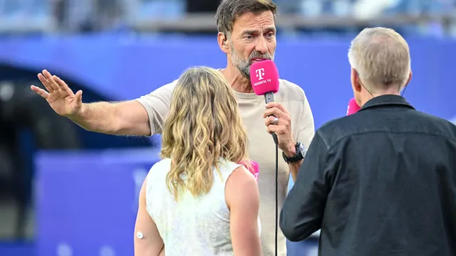 
                    Alemanha entra em crise após queda na Copa e Klopp é citado
                