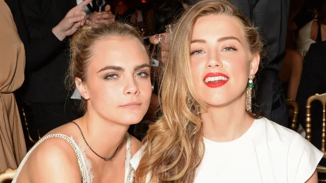 
                    Cara Delevingne confirma relação com Amber Heard: 