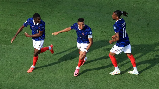 
                    Zlatan Ibrahimovic deixa alerta após o França-Suécia: 