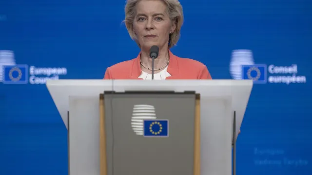 
                    Líderes da UE destacam 